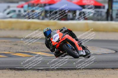 media/Jan-15-2023-SoCal Trackdays (Sun) [[c1237a034a]]/Turn 2 Set 1 (1145am)/